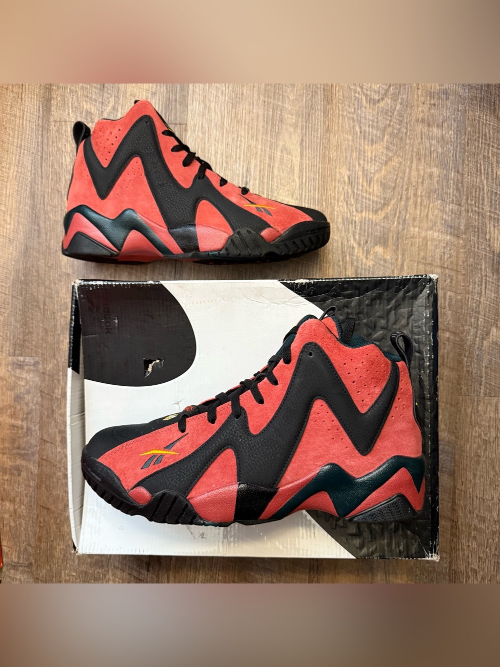 Reebok Kamikaze II 2 Mid Sonics Alternate Shawn Kemp Red Black Supersonics